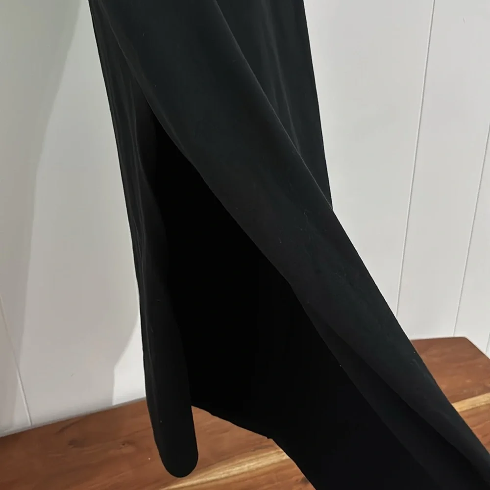 Amanda Maria Black Knit Long Sleeve High Collar Side Slit Midi Dress‎ Size M
